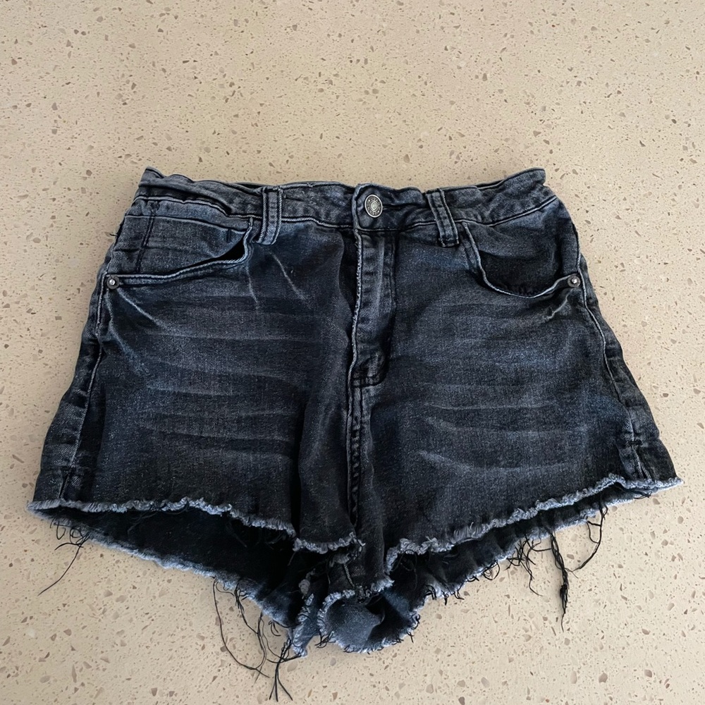 Denim distressed shorts